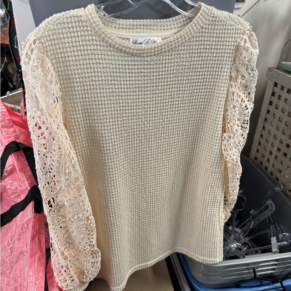 stem vine Tops - Stem vine top s // 112821